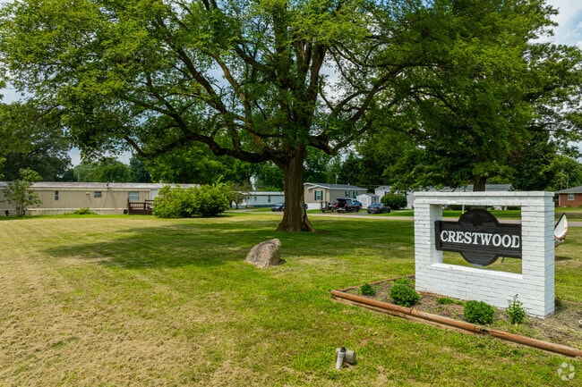 Building Photo - Crestwood MHC