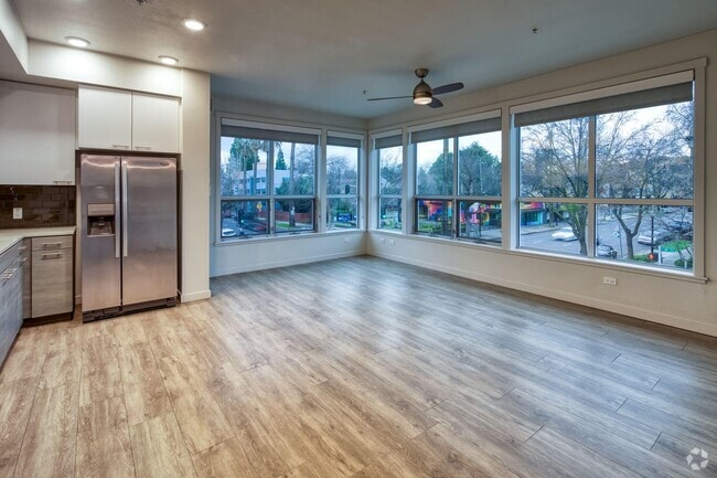 Building Photo - EVIVA Midtown Apartments