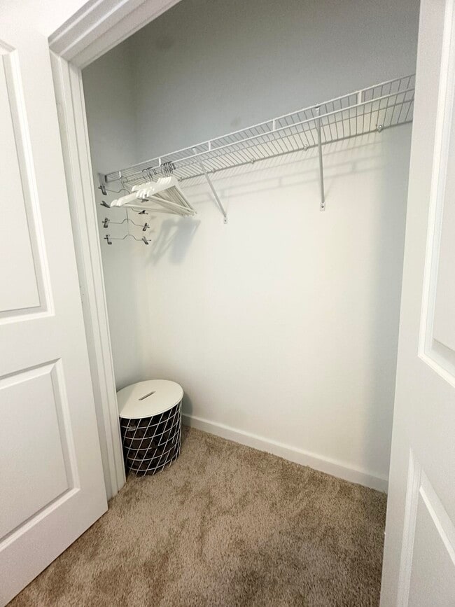 Building Photo - 69 Bandol St