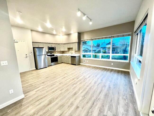 Building Photo - 2330 Yakima Ct