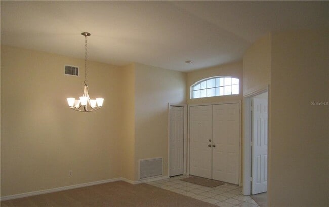 Foto del edificio - 515 Royal Ridge St