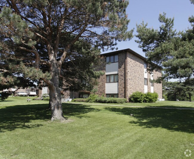 Foto del edificio - Williamsburg Apartments