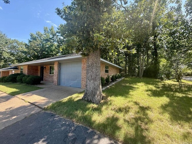 Building Photo - 779 Old Brundage Rd