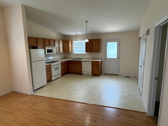 Foto del edificio - 340 Oak Ridge Pkwy