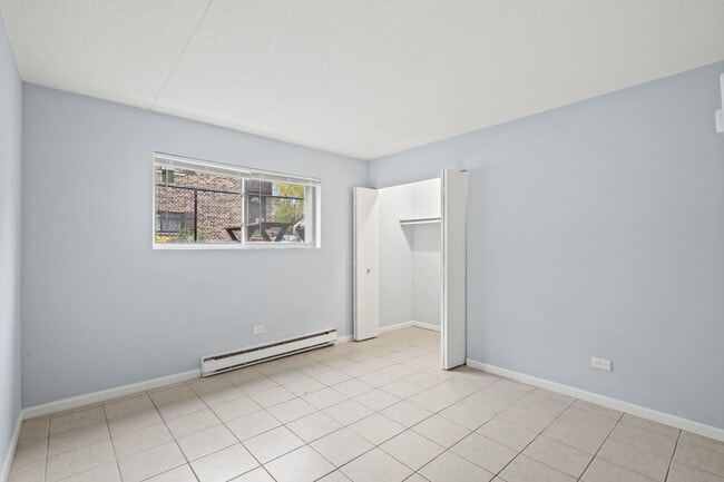 Foto del edificio - 21W284 Tee Ln