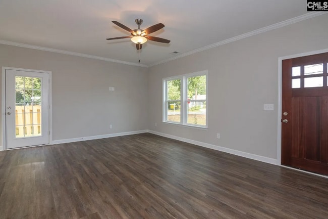 Building Photo - 813 Poplar St