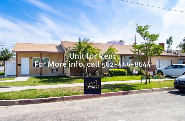Foto del edificio - House - 2 Bedrooms / 1 Baths - Norwalk