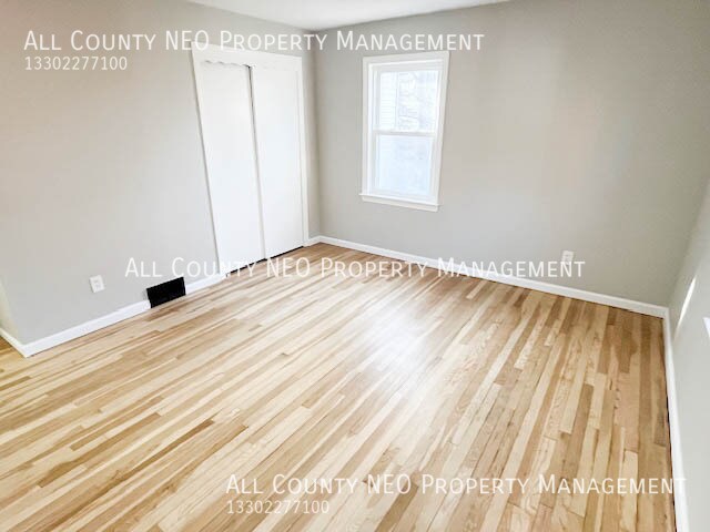 Foto del edificio - 13526 Cedar Rd