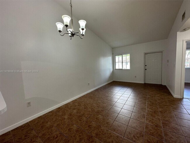 Foto del edificio - 1320 SE 31st Ct