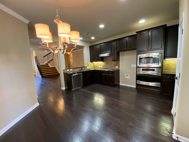 Building Photo - 7500 Colina Vista Loop