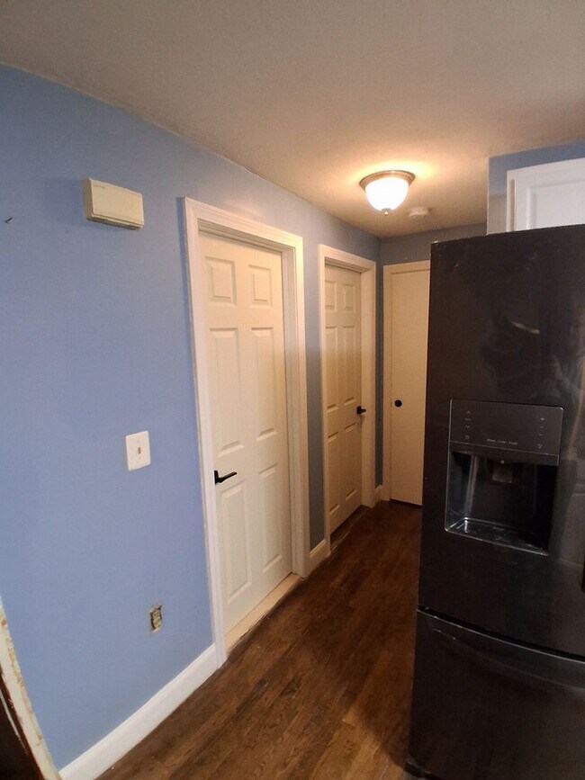 Foto del edificio - 775 Knotty Oak Rd