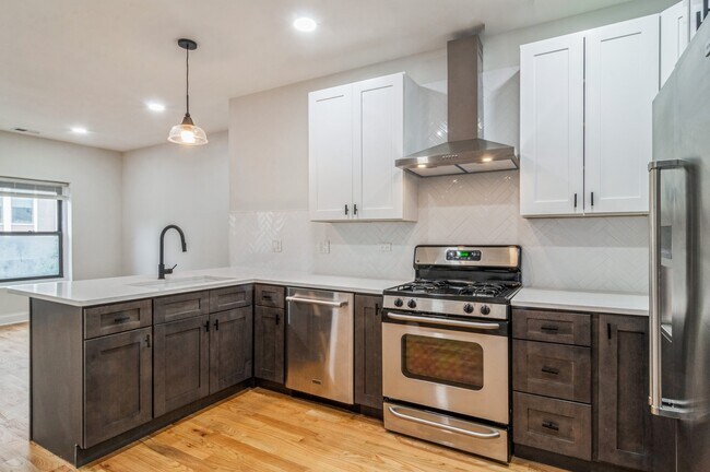 Foto del edificio - 4022 N Milwaukee Ave