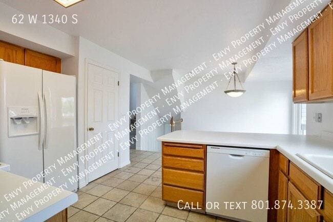 Building Photo - $500 OFF YOUR FIRST MONTH! Amazing 4 Bed -...