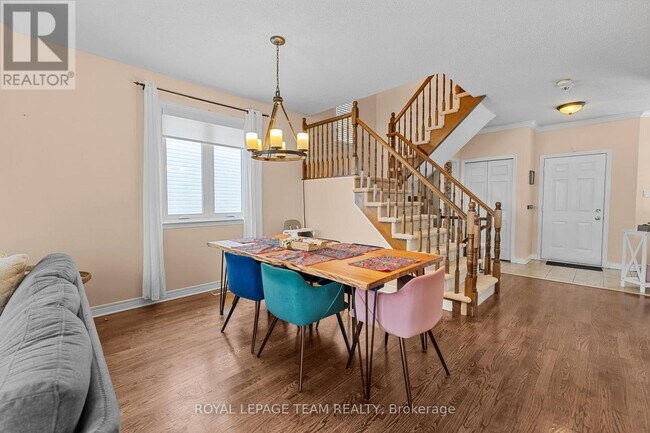 Photo du bâtiment - 84 Knowlton Dr