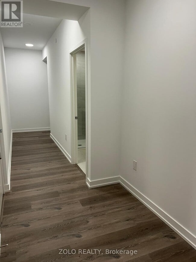 Building Photo - 395 Square One Dr