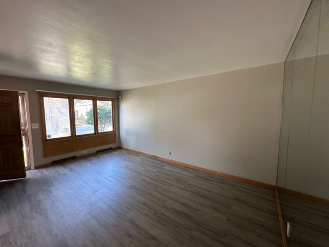 Building Photo - 4650 N 68th St
