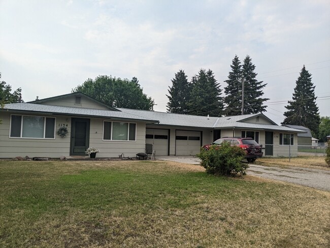Building Photo - 1134 9th Ave W