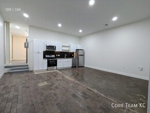 Building Photo - 3100 Gillham Plaza