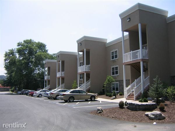 Primary Photo - 11 Elm St