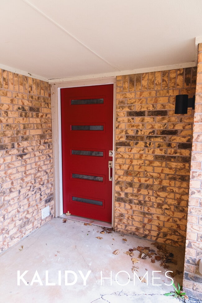 Photo - 3804 Summer Cloud Dr House