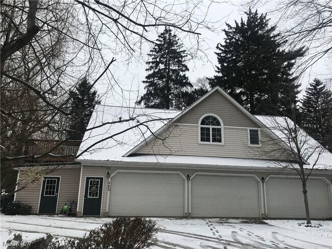 Foto del edificio - 285 Quarrystone Ln