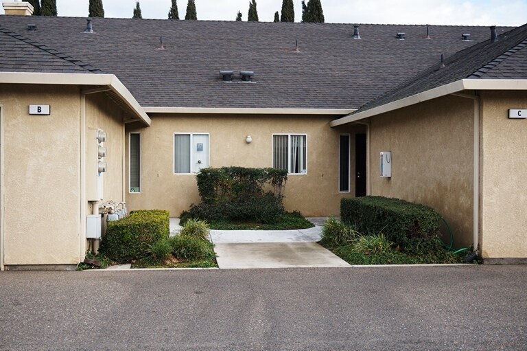 Building Photo - 245 Arboles Way