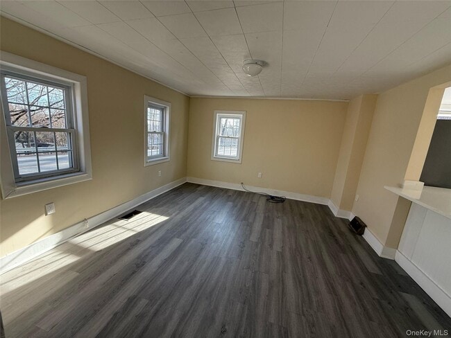 Foto del edificio - 647 County Route 78