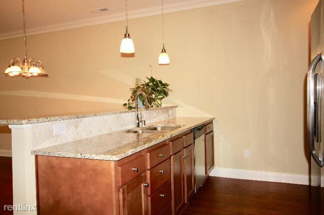 Building Photo - 11313 Frenchrone Dr