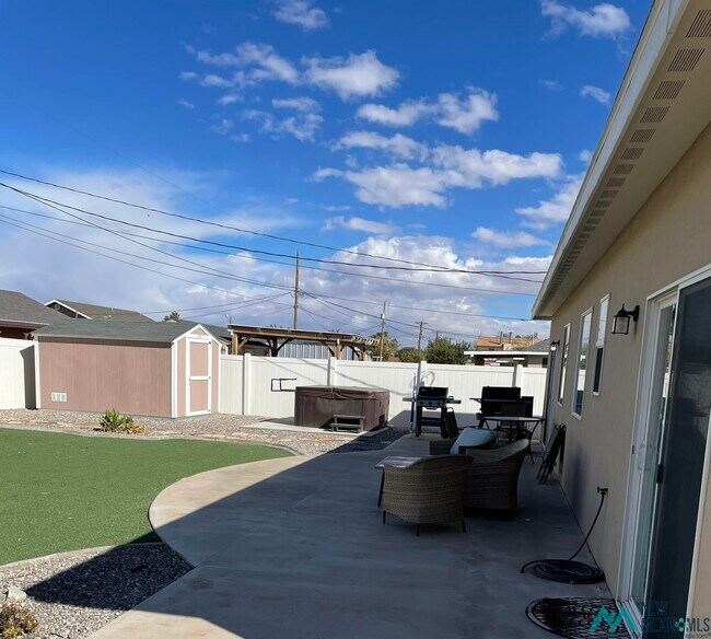 Foto del edificio - 1512 Champ Clark Ct