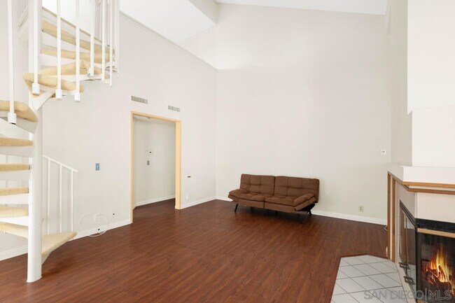Building Photo - 7270 Calle Cristobal