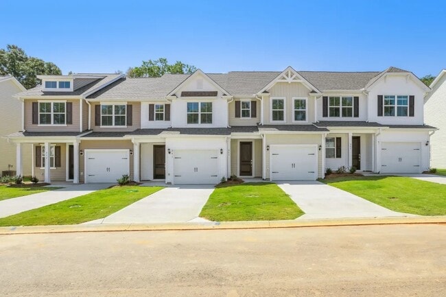 Building Photo - Hart Townes