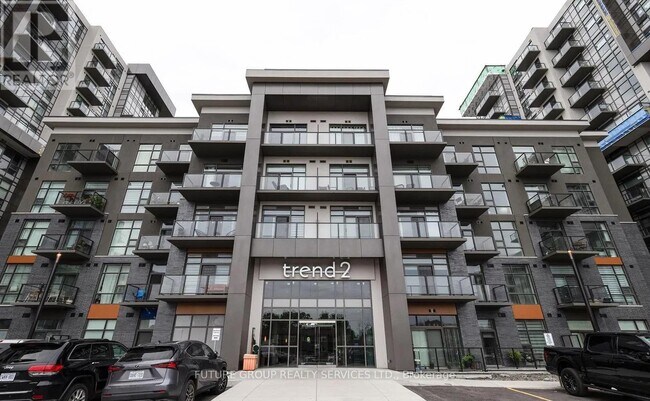 Photo du bâtiment - 460 Dundas St E