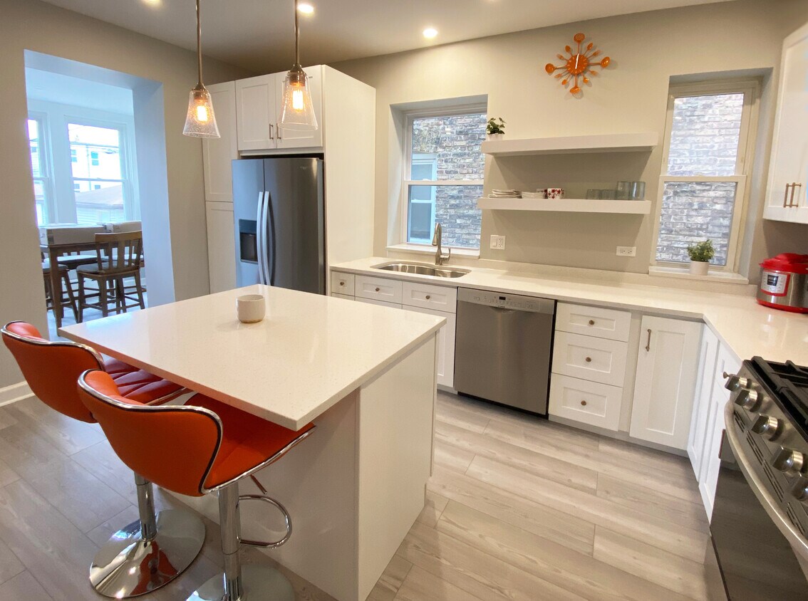 Brand New kitchen - 5324 W Pensacola Ave