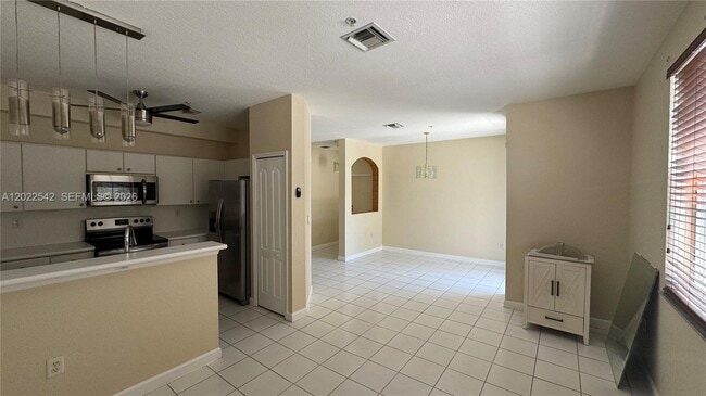 Building Photo - 4311 SW 160th Ave