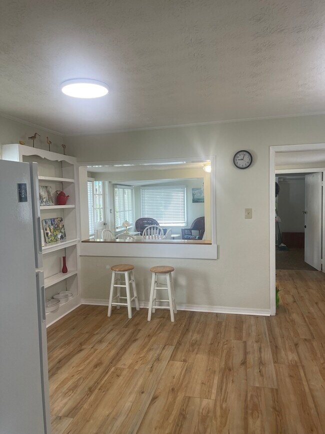 Foto del edificio - 308 B St