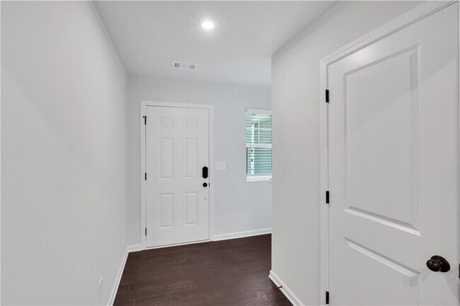 Foto del edificio - 313 Rolling Grn Dr NW