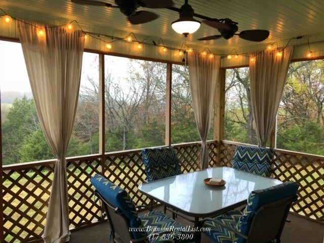 Building Photo - Now Leasing for August!!!