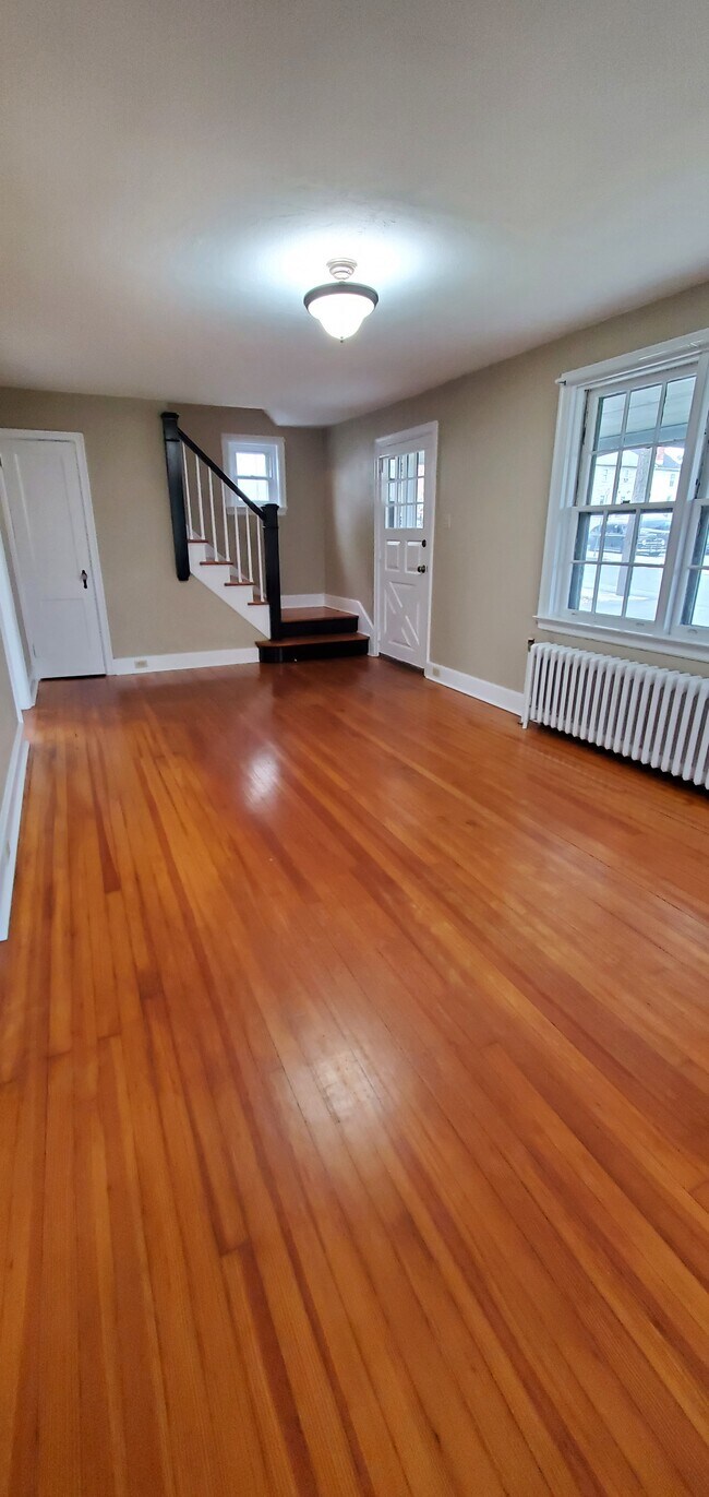 Living room - 20 N Jacob St