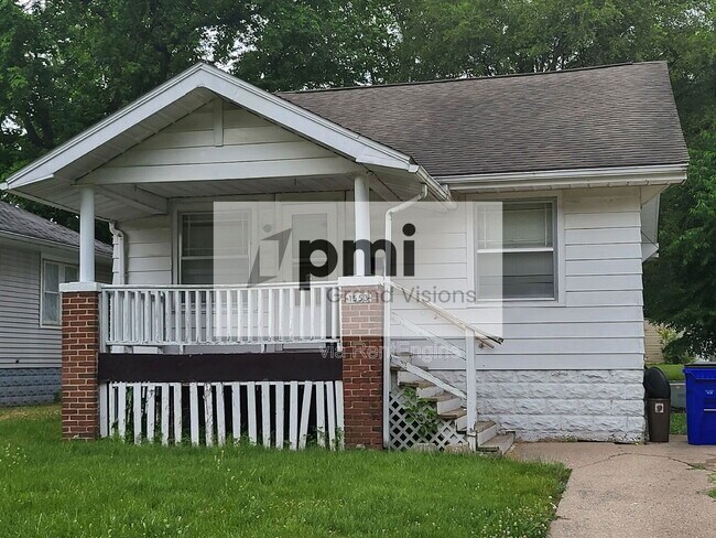 Foto del edificio - 1553 N Walnut Grove Ave