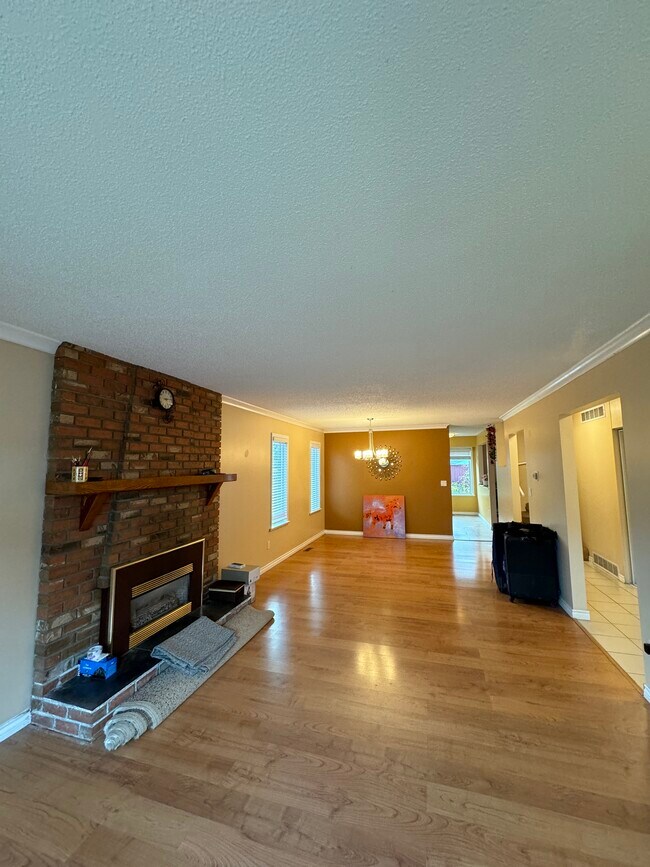 Building Photo - 1293 Novak Dr
