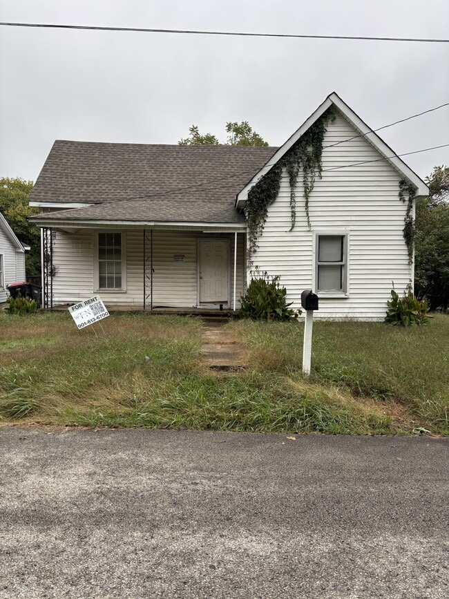 Building Photo - 1012 N 12th Ave Building Photo - 1012 N 12th Ave