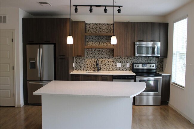 Foto del edificio - 1780 Lakemont Ave