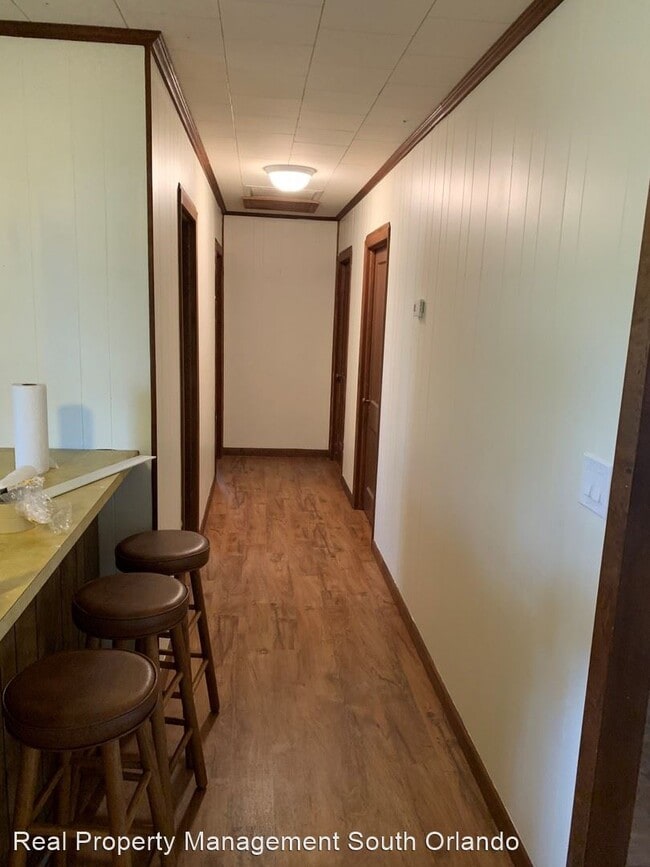 Foto del edificio - 3 br, 1 bath House - 1671 School Street