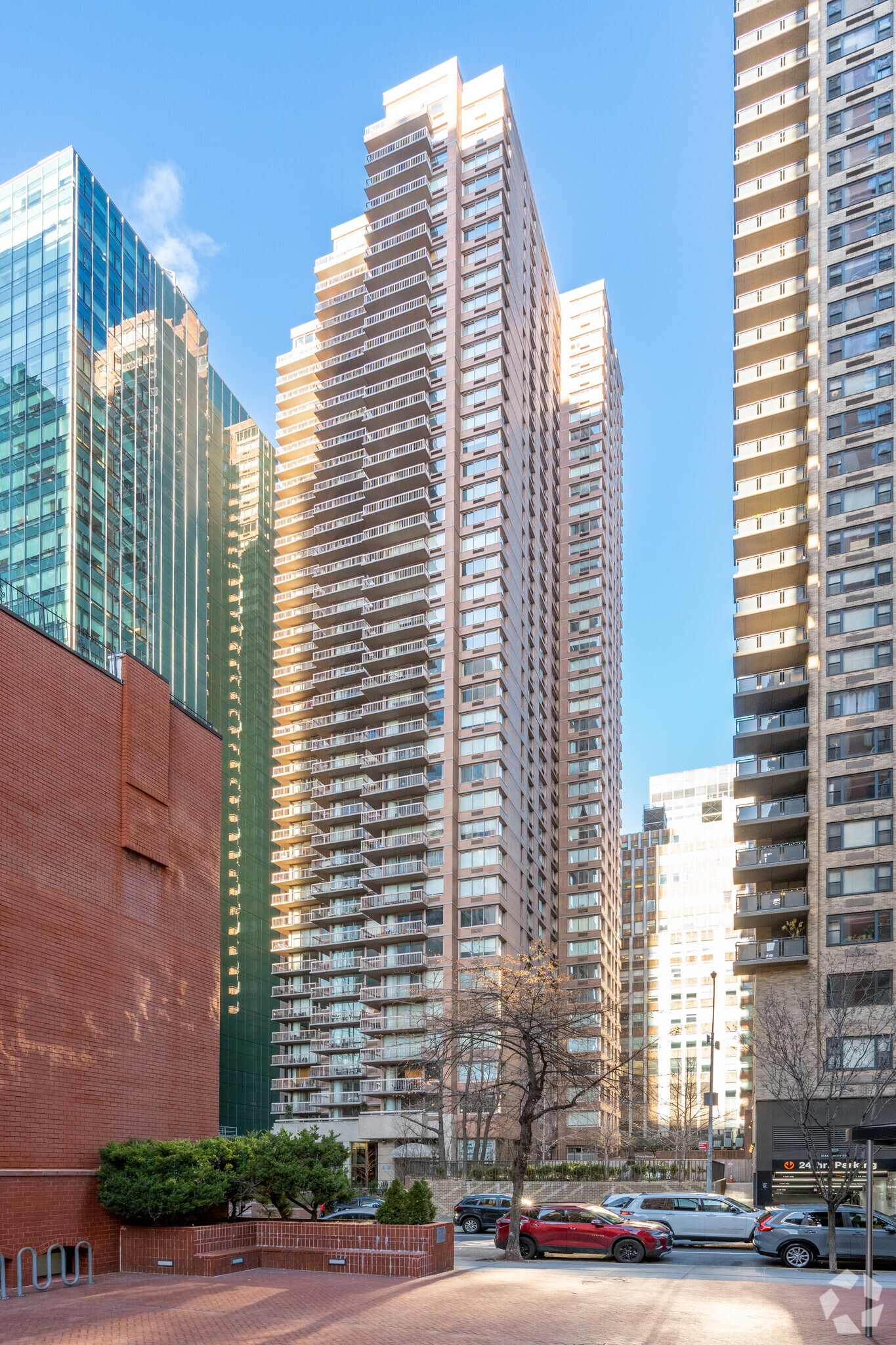 The Vanderbilt Condominium