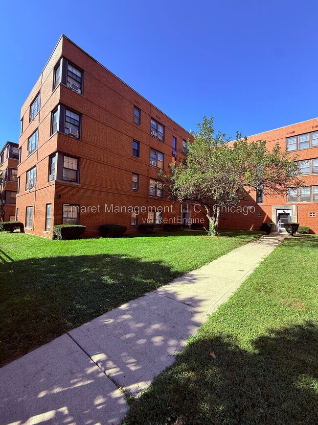 Foto del edificio - 5238 N Campbell Ave