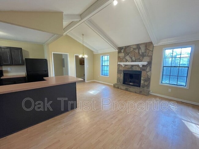 Building Photo - 103 Cambell Ct