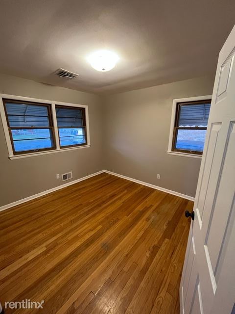 Building Photo - 3 br, 1 bath House - 22925 Doremus St