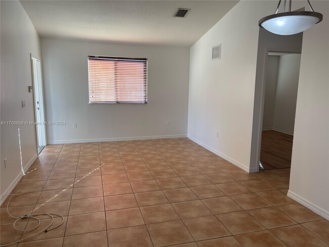 Foto del edificio - 6706 SW 115th Ct