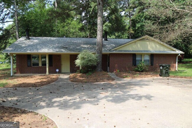 Building Photo - 105 Bristle Cone Ct