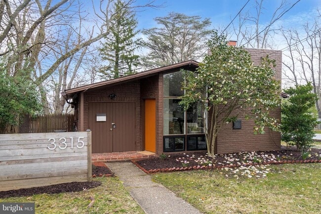 Building Photo - 3315 Pendleton Dr